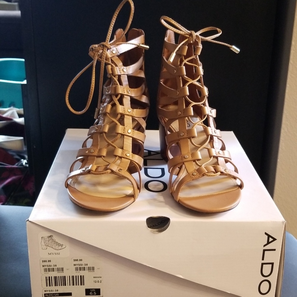 ALDO lace up shoe